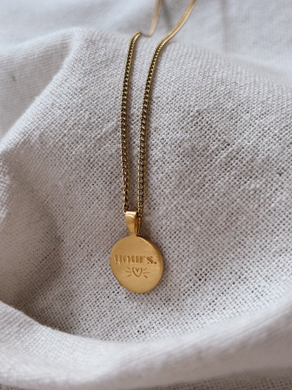 LARAS YOURS. Halskette | Necklace Gold
