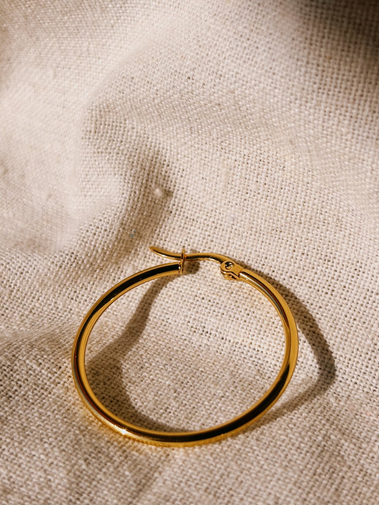 LUMA HOOP 25mm Ohrring | Earring Gold