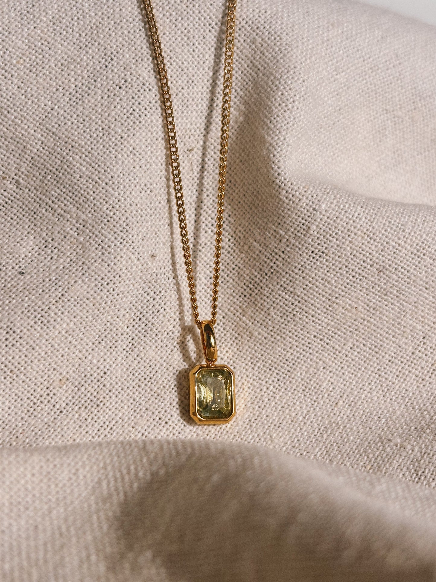 MOA Peridot Halskette | Necklace Gold