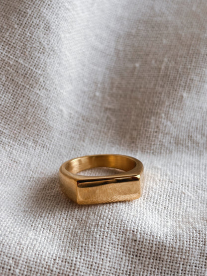 Siegel Ring rechteckig Gold (auch mit Gravur erhältlich)