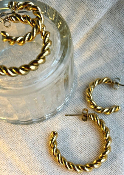 RAYA Hoops twisted 37mm Ohrring | Earring Gold
