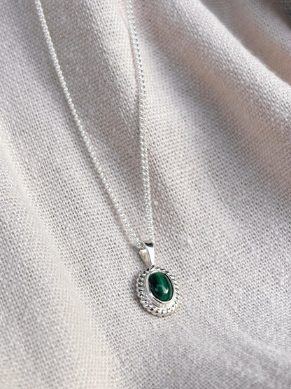 MILYA Malachit Halskette | Necklace Silver