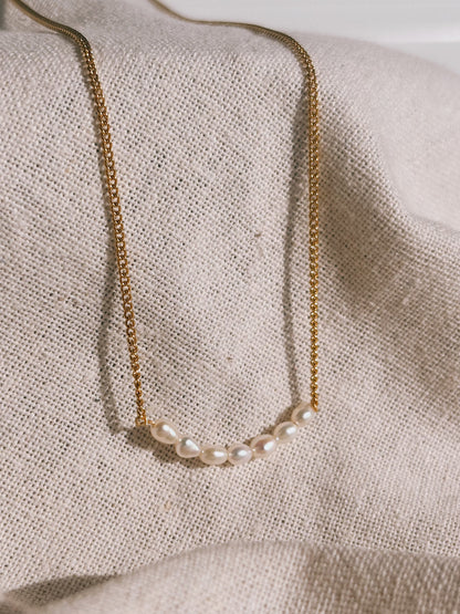 MARWATI ALINA Perle Halskette | Necklace Gold