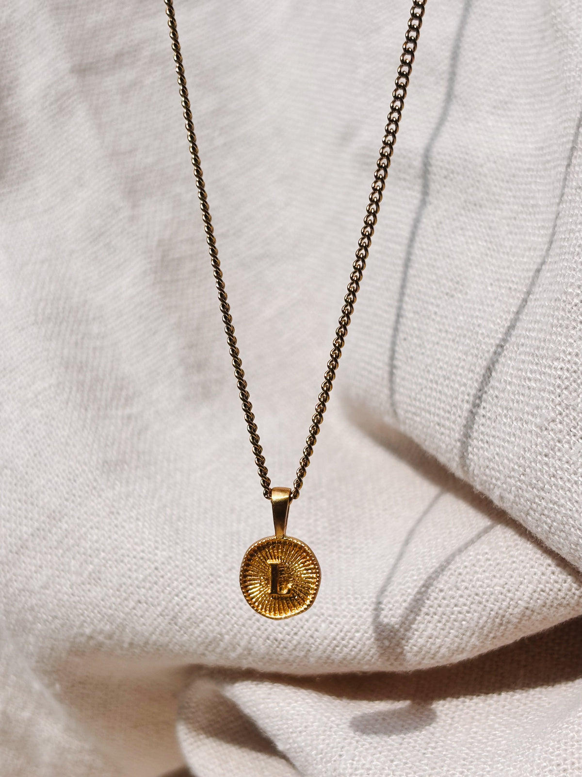 BUCHSTABEN Halskette | LETTER Necklace Gold