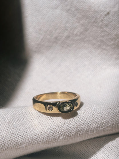 WATI Peridot Ring Gold