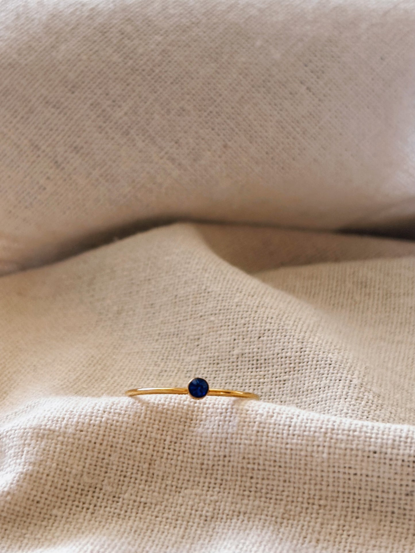RENA Blaue Glassperle Ring Gold