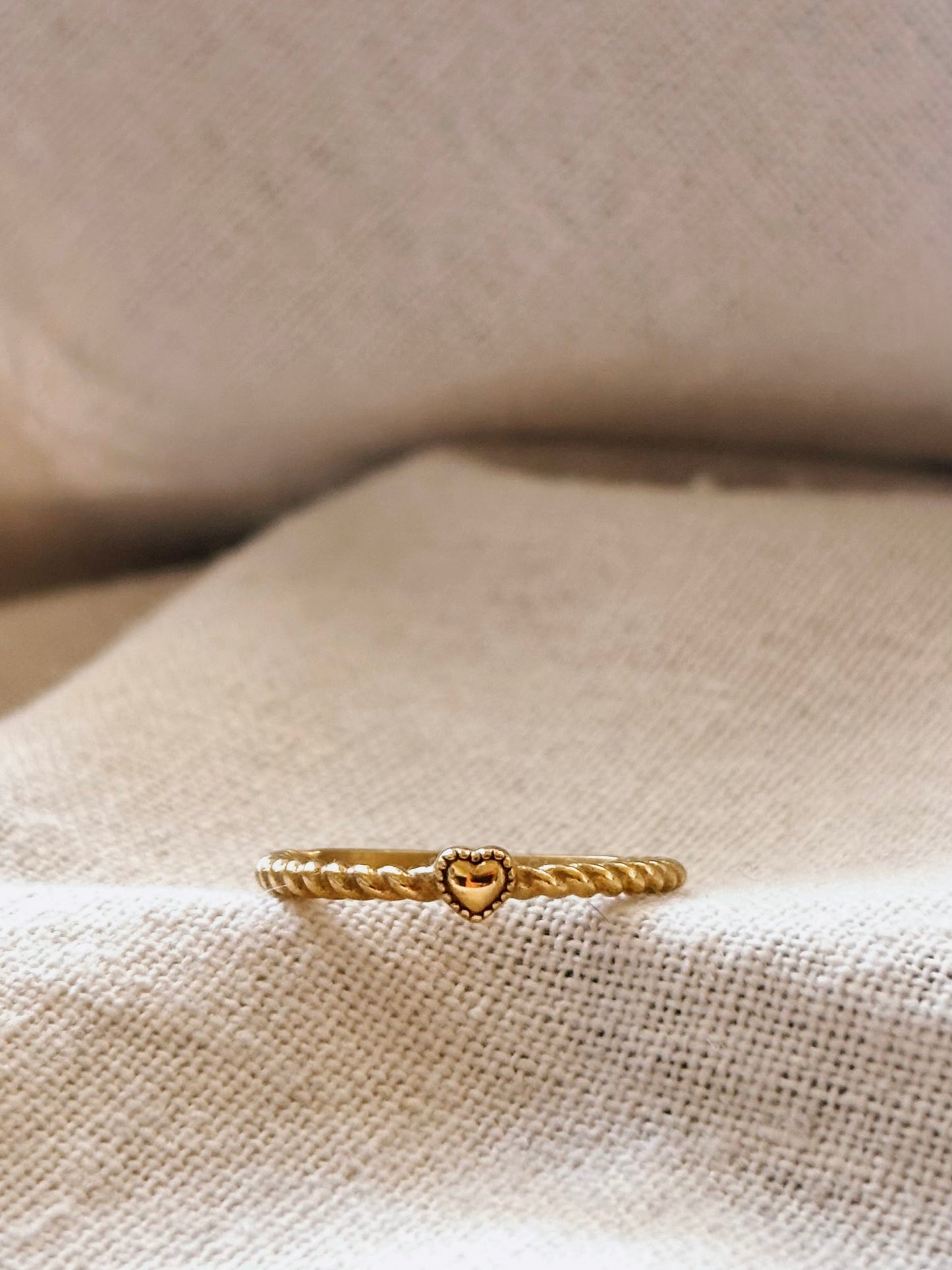 LOVE HEART Ring Gold (eignet sich auch als ANXIETY Ring)