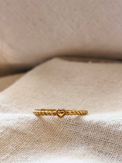 LOVE HEART Ring Gold (eignet sich auch als ANXIETY Ring)