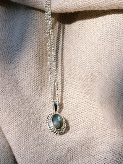 MILYA Labradorit Halskette | Necklace Silver