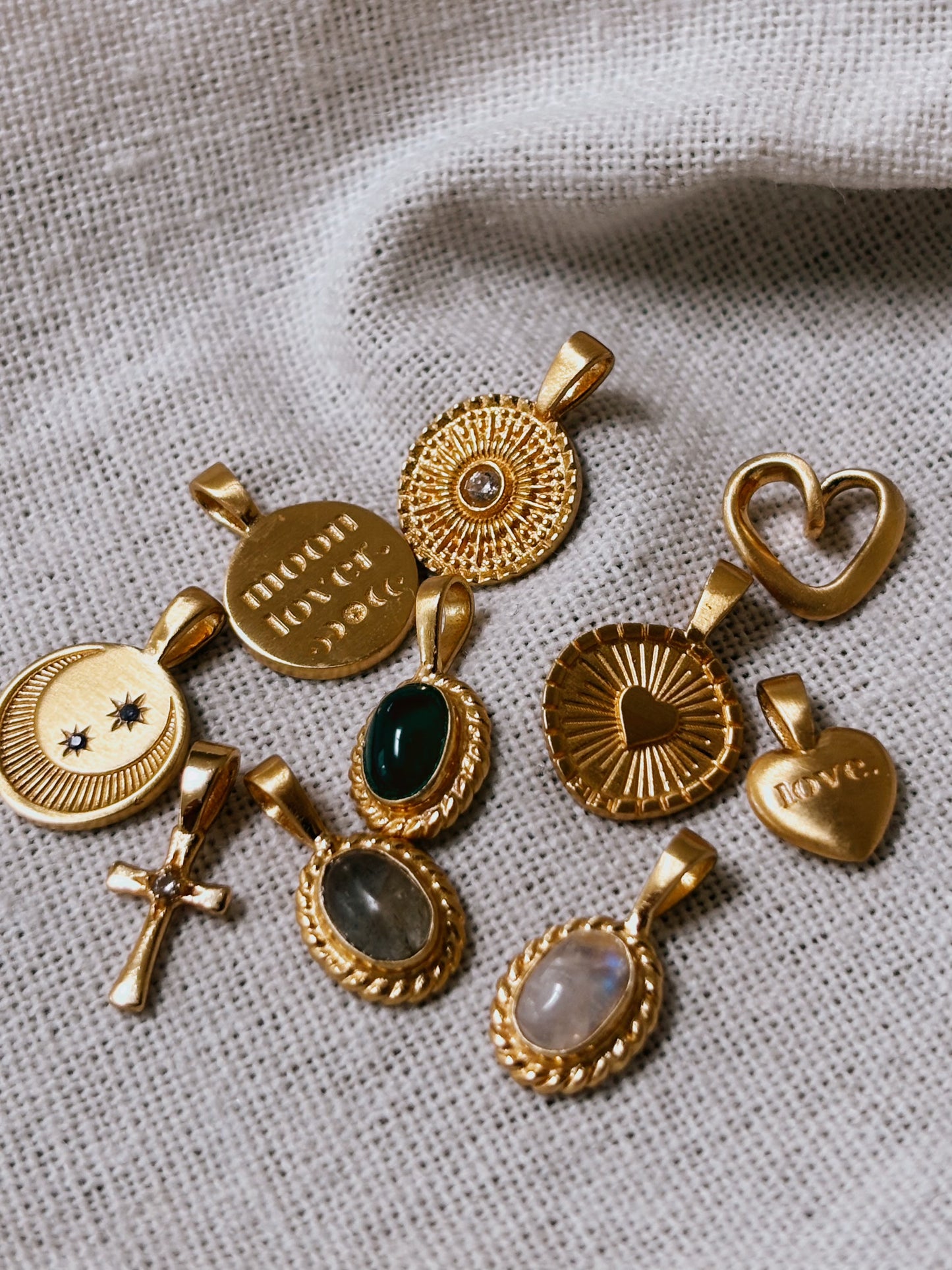 LARAS YOURS. Halskette | Necklace Gold