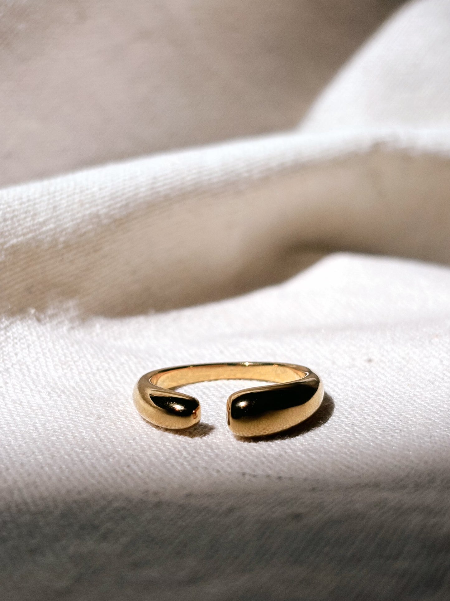 LILA open Ring Gold