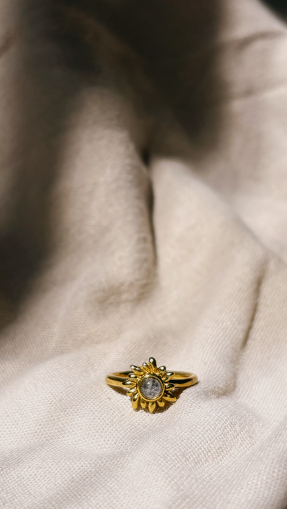 BUNGA Moonstone Ring Gold