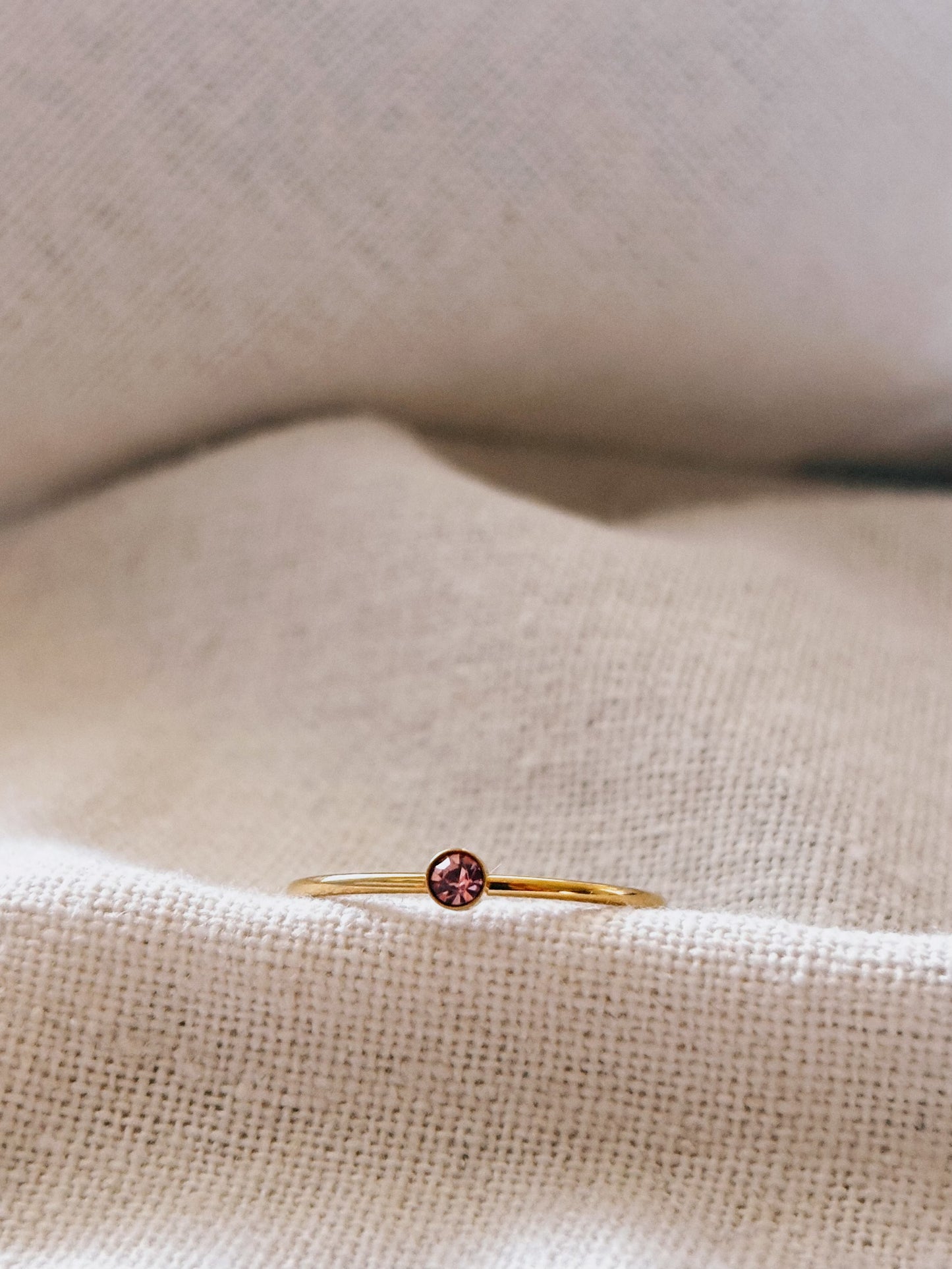 RENA Pinke Glasperle Ring Gold