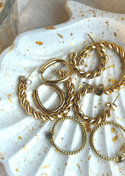 RAYA Hoops twisted 37mm Ohrring | Earring Gold