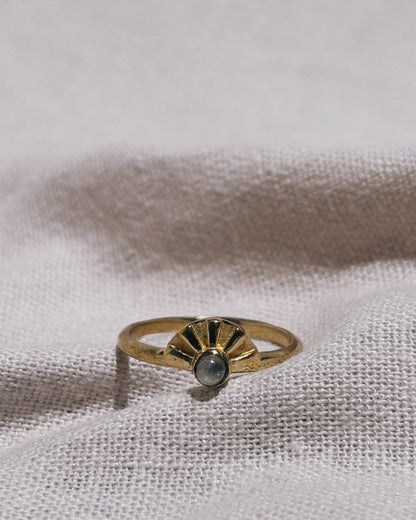 AURA Mondstein Ring Gold