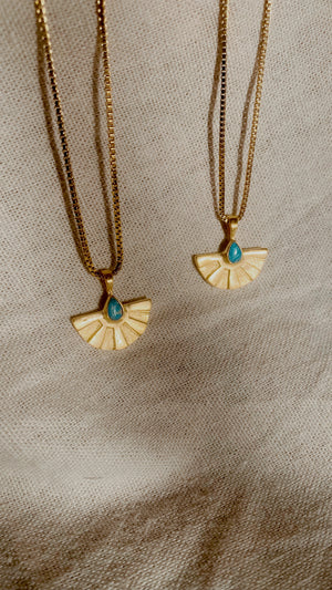 AURA small Turquoise Halskette  | Necklace Gold
