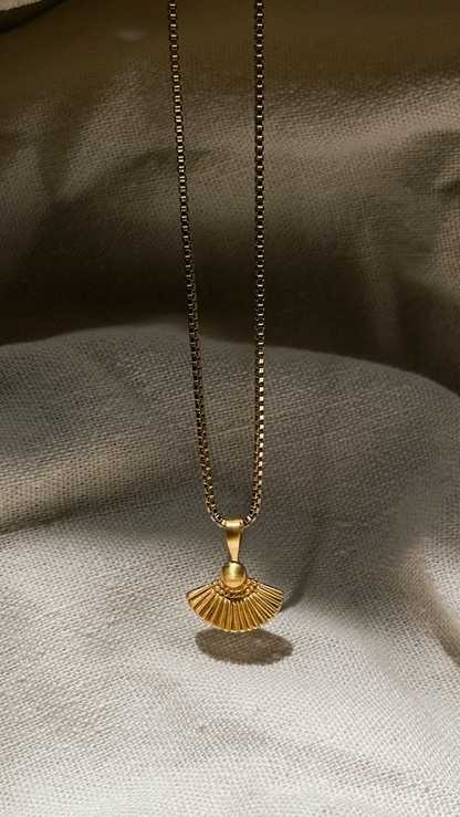 VICTORIA Halskette | Necklace Gold