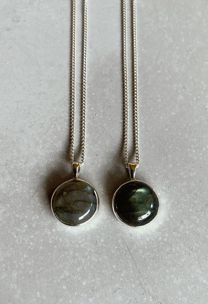 HANA LABRADORIT Halskette | Necklace Silver