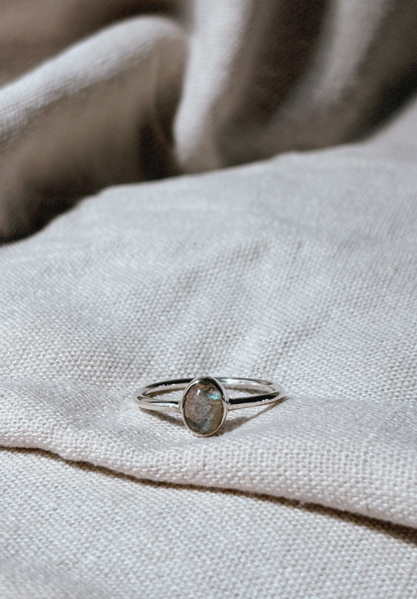 INDAH Labradorit Ring Silver