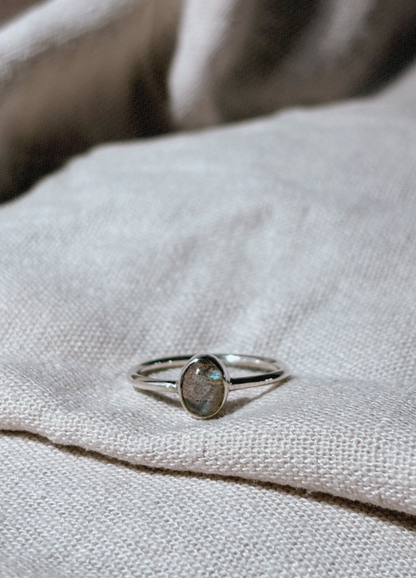 INDAH Labradorit Ring Silver