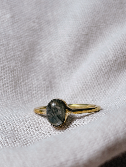 INDAH Labradorit Ring Gold