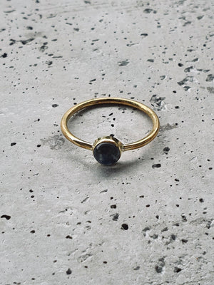 DEWI shiny Mondstein Ring Gold - The Santai Collection
