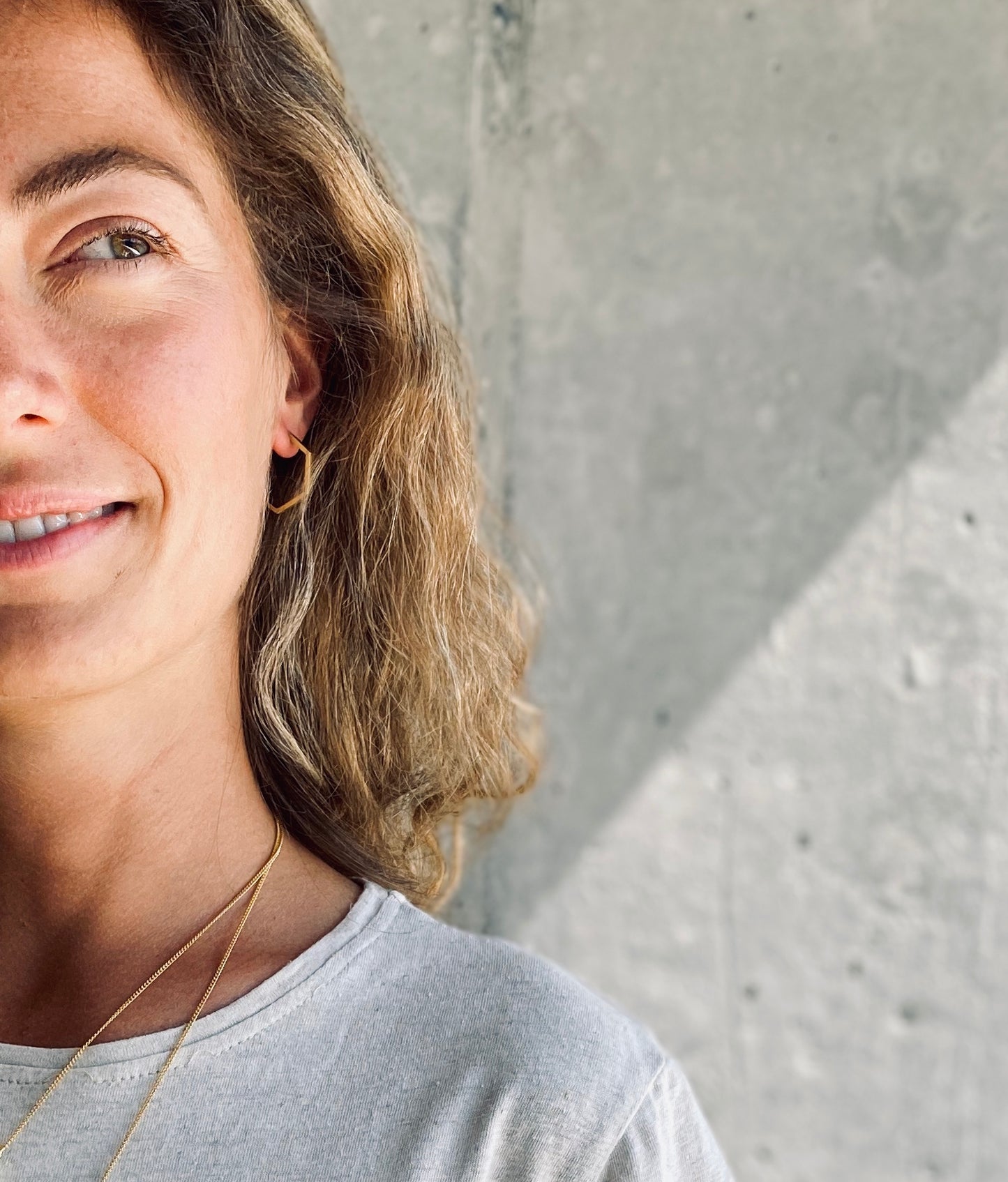 SARA Ohrring | Earring Gold