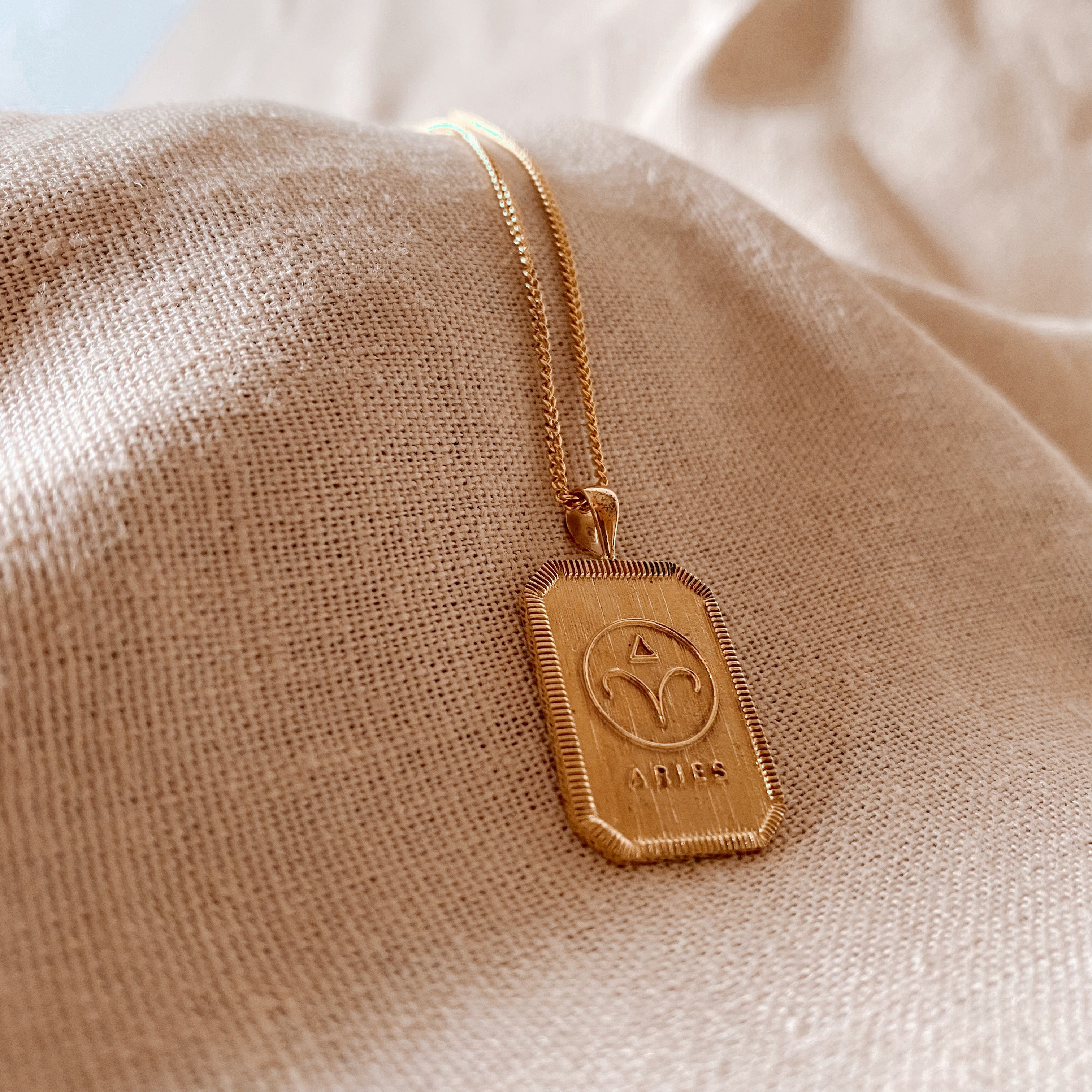 ZODIAC. Collection ARIES | WIDDER Halskette | Necklace Gold | Sternzeichen Kette