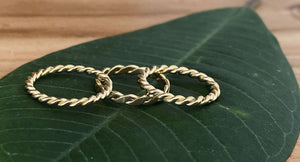 ISTA twisted flat Ring Gold - The Santai Collection