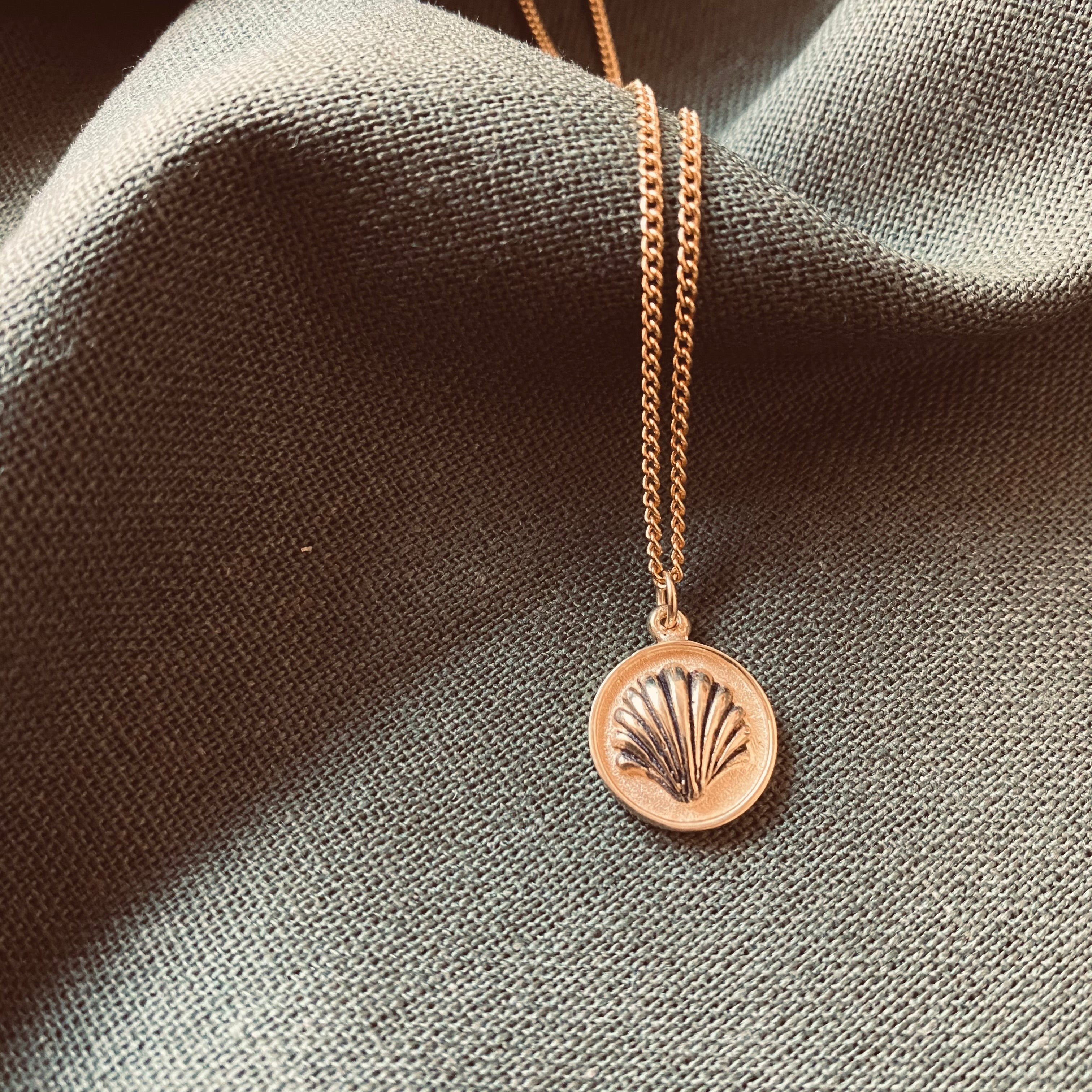 DREAMSEA. Collection | THE SHELL Halskette | Necklace Gold