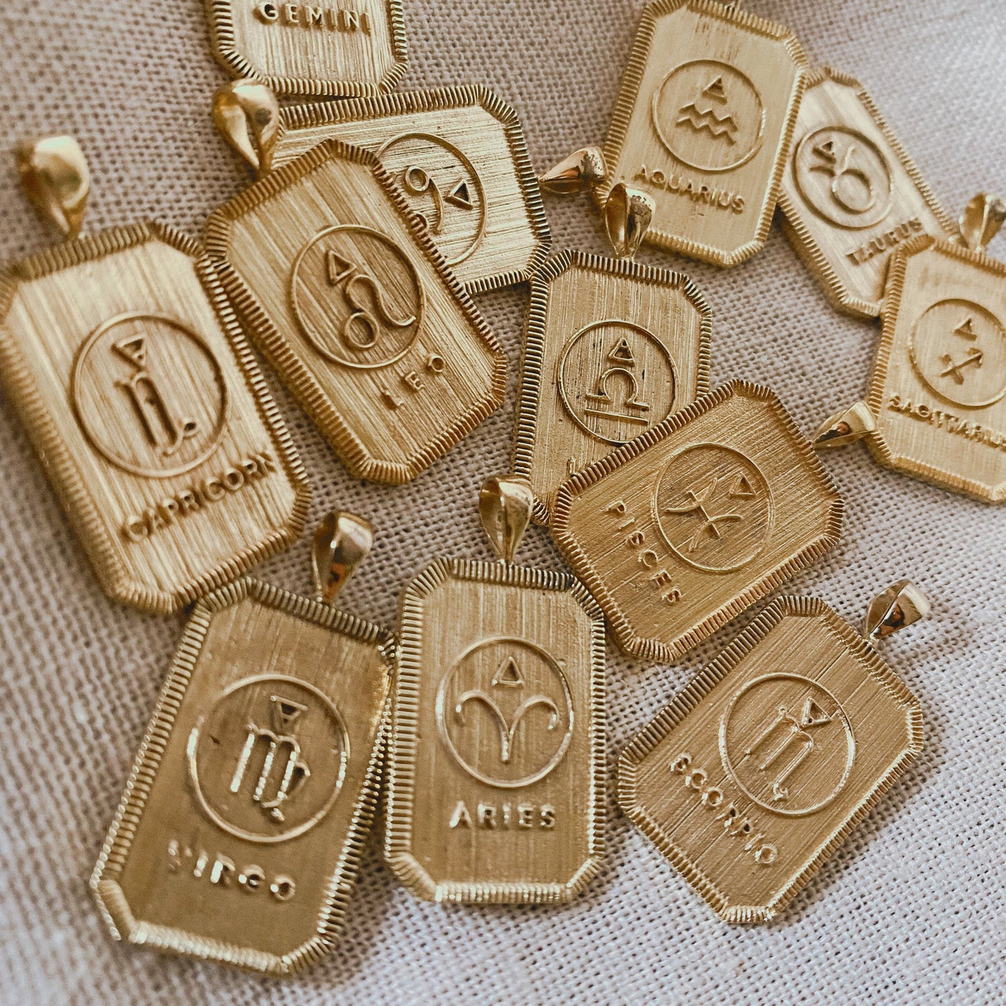 ZODIAC. Collection TAURUS | STIER Halskette | Necklace Gold | Sternzeichen Kette