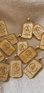 ZODIAC. Collection AQUARIUS | WASSERMANN Halskette | Necklace Gold | Sternzeichen Kette