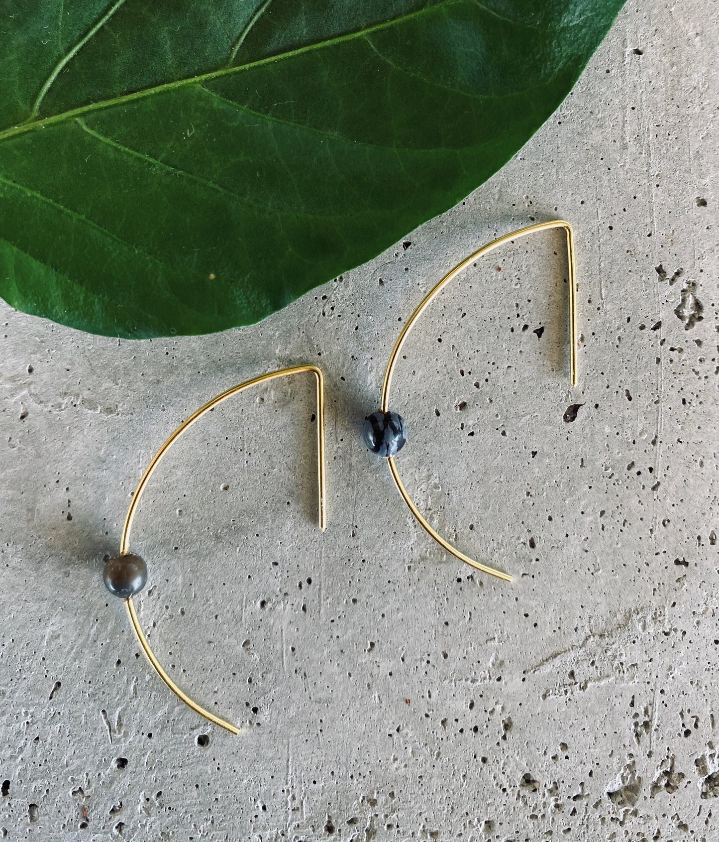 LIN Ohrring mit Stein | Earring Gold