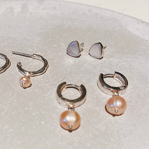 ARYA Perlmutt Ohrring | Earring Silver