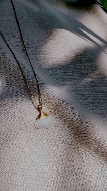 SERAYA SHELL Halskette | Necklace Gold