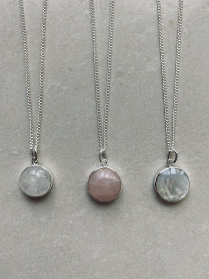 HANA PERLMUTT Halskette | Necklace Silver