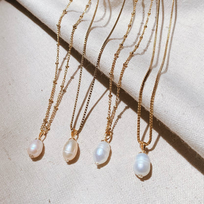 ELLE Flores Pearl Halskette | Necklace Gold