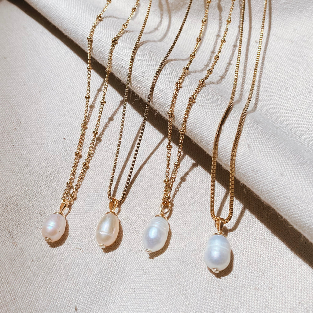ELLE Flores Pearl Halskette | Necklace Gold