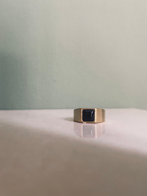 AMELIA Black Onyx Ring Gold